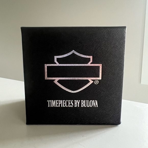 Women’s Bulova Harley-Davidson Rose Gold Swarovski Watch (BNWT) - Picture 5 of 5